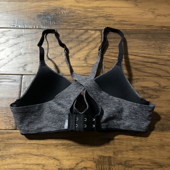 aerie sunnie cross back lightly lined bra grey black size 32B - Picture 4 of 8